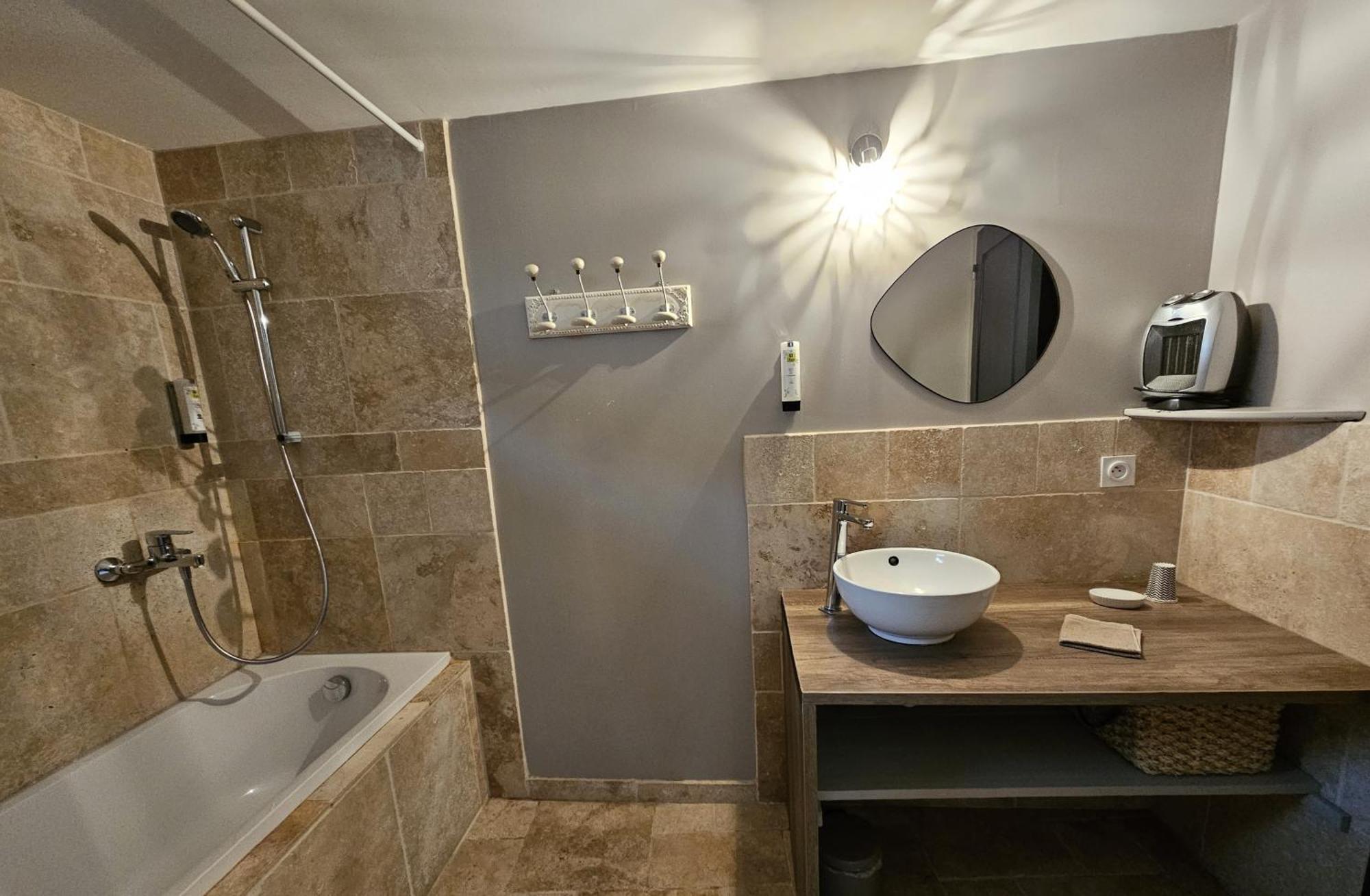 La Fontaine De Rocoule Hotel Rochefort-en-Valdaine ภายนอก รูปภาพ